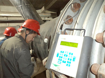 超聲波(bo)流量計安裝(zhuang)現場