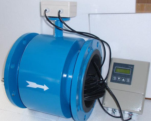 分體(tǐ)型電磁流量(liàng)計損壞的主(zhǔ)要原因有哪(nǎ)些